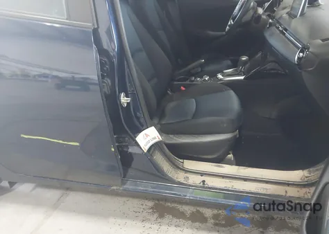 2018 Toyota Yaris Ia из США, поврежденный, VIN 3MYDLBYV3JY328106